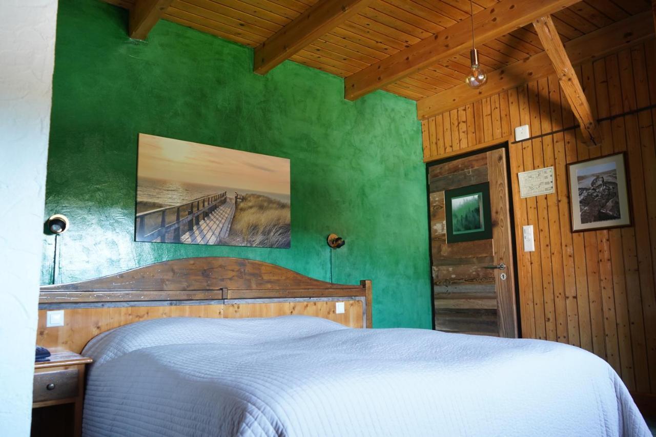 Hotel De La Truite & Spa Le Petit Nautilus Le Pont Екстериор снимка
