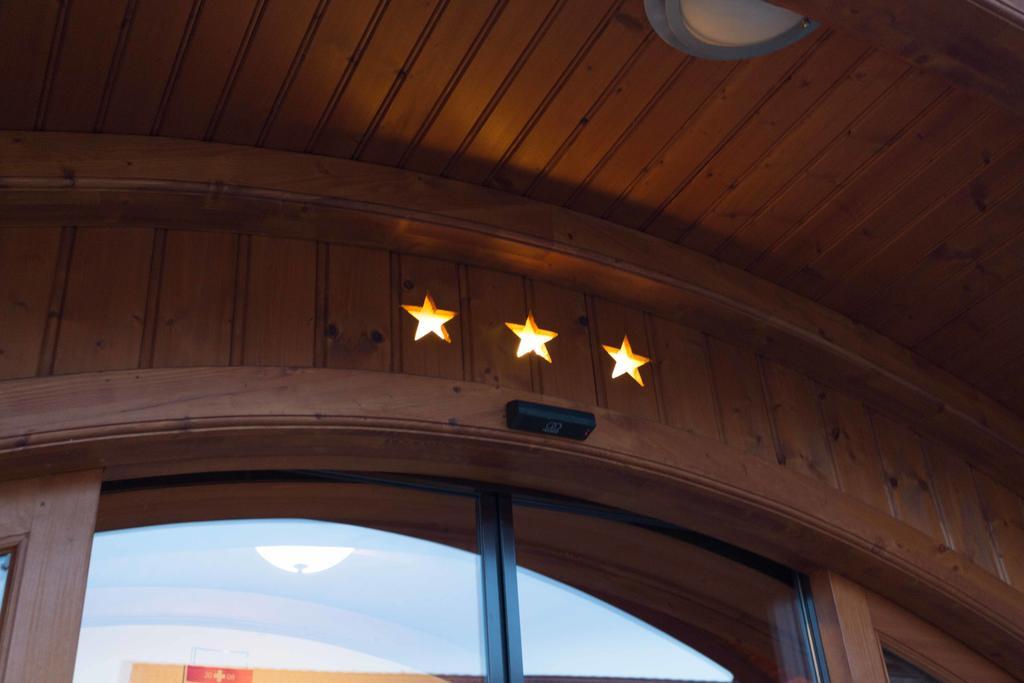 Hotel De La Truite & Spa Le Petit Nautilus Le Pont Екстериор снимка