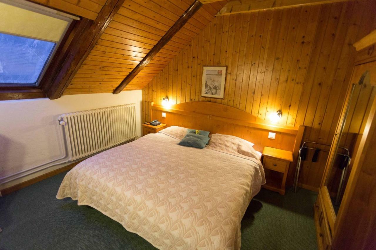 Hotel De La Truite & Spa Le Petit Nautilus Le Pont Екстериор снимка